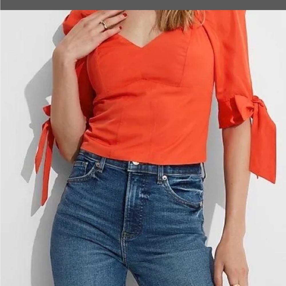 Express top NWT small burnt orange